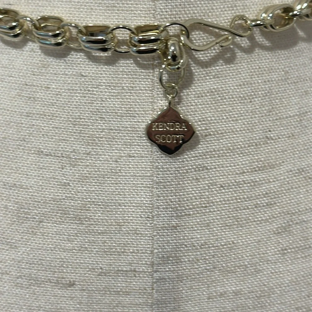 Kendra Scott Kensey Statement Necklace - Picture 6 of 7